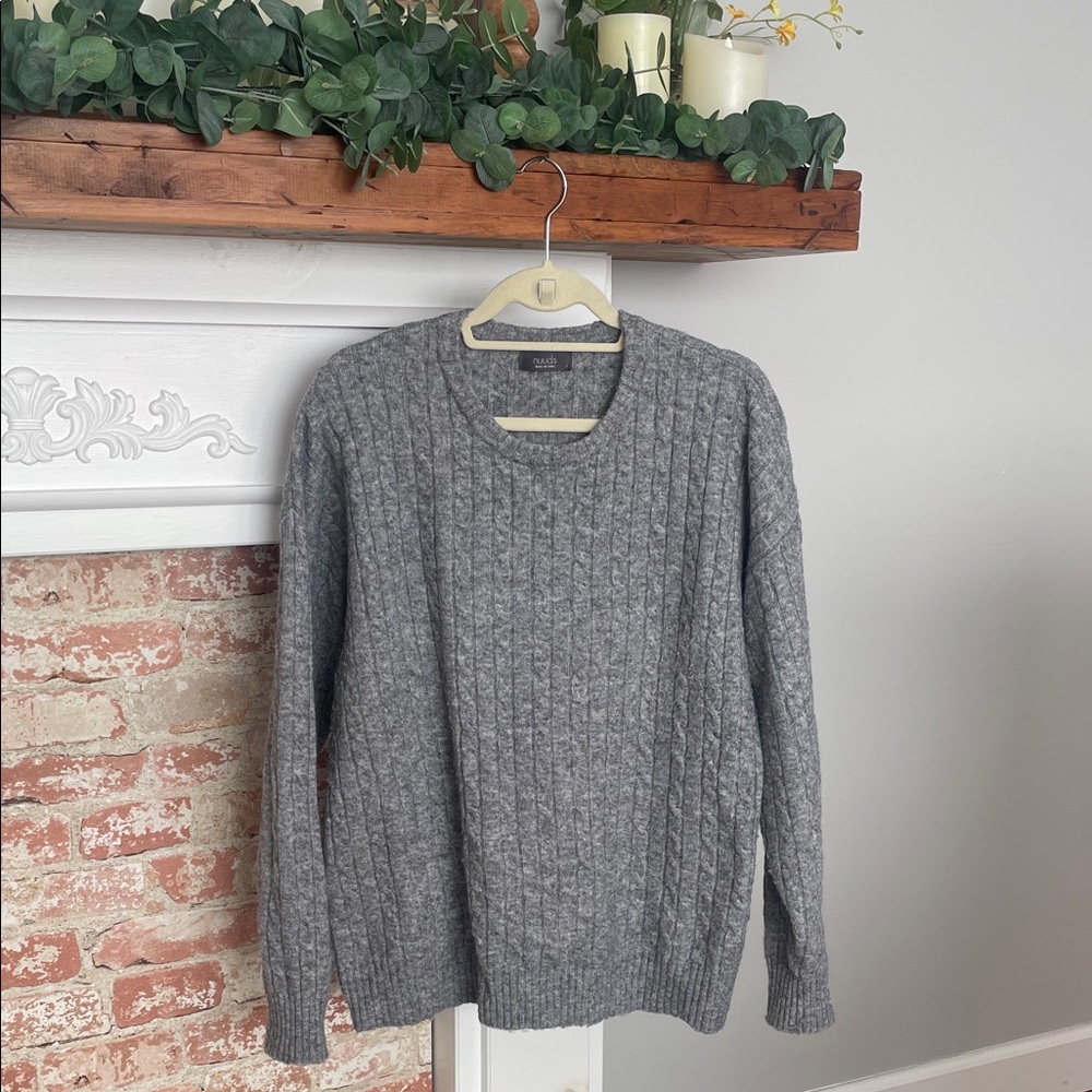 Nuuds Charcoal Gray Cable Knit Cozy Knit Oversized Sweater Size Small